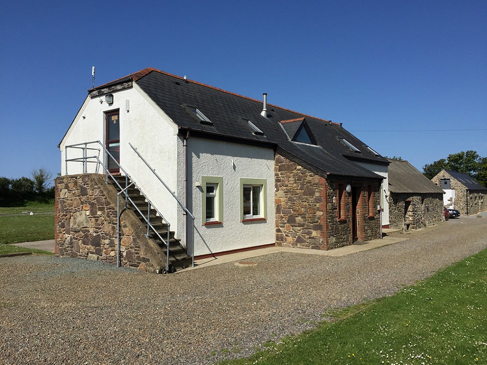 Side view of Skomer Lodge