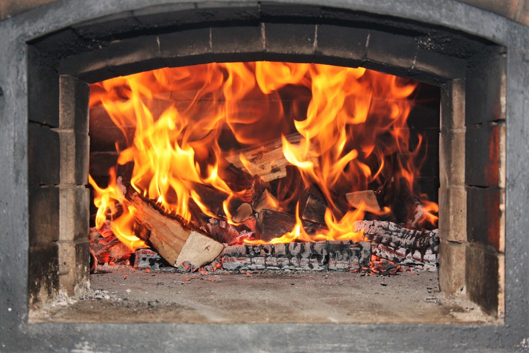 Log-fired Pizza Oven